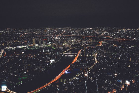 TOKYO BY NIGHT