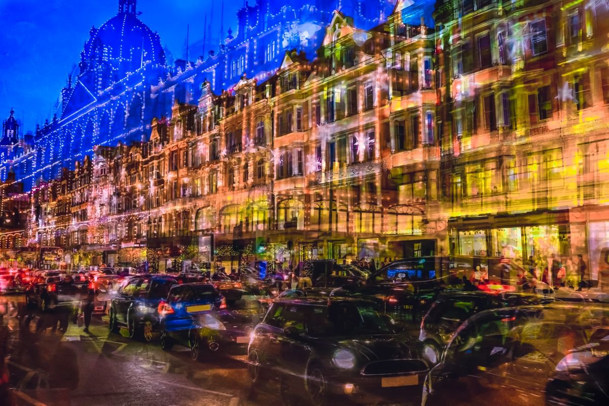 Busy London - Knightsbridge. Limited Edition of 10 by Graham Briggs