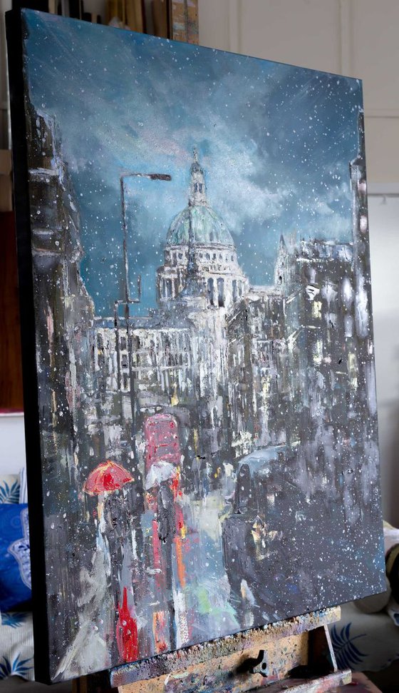 'Snowfall at St.Pauls Cathedral'