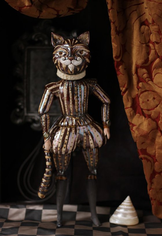 Noble cat. Renaissance Knight. Wall sculpture by Elya Yalonetski