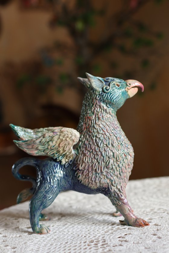 Griffin, Ceramic sculpture by Elya Yalonetski