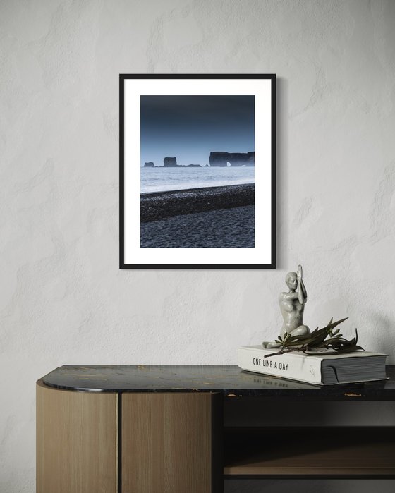 DARK BEACH