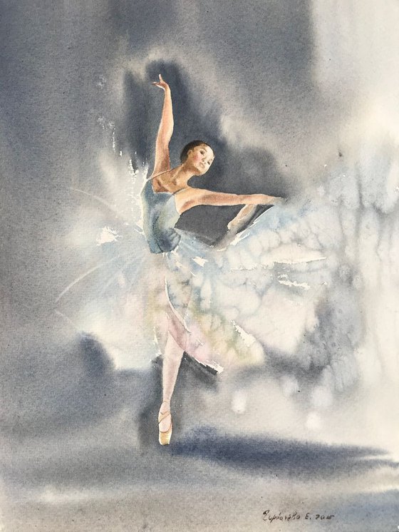 Ballerina in gray