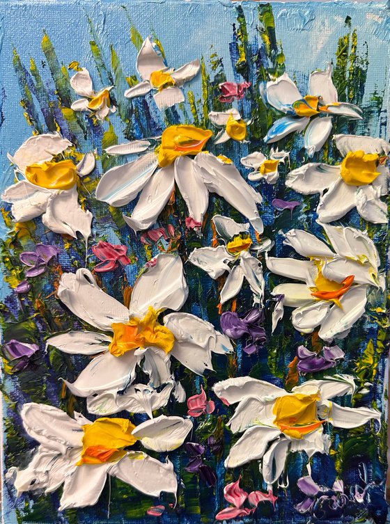 Daisies impasto flowers