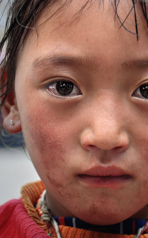 Porttrait of Tibetan Girl - Lhasa 2007 by Jacek Falmur