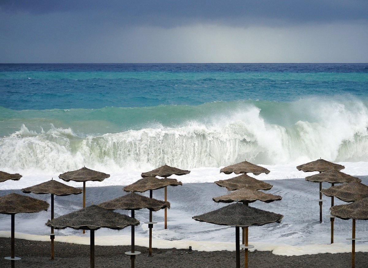 Photorealistic Landscape Photograph By Robin Clarke, 14 X 11", Big Waves On Beach Sicily, Original Artwork