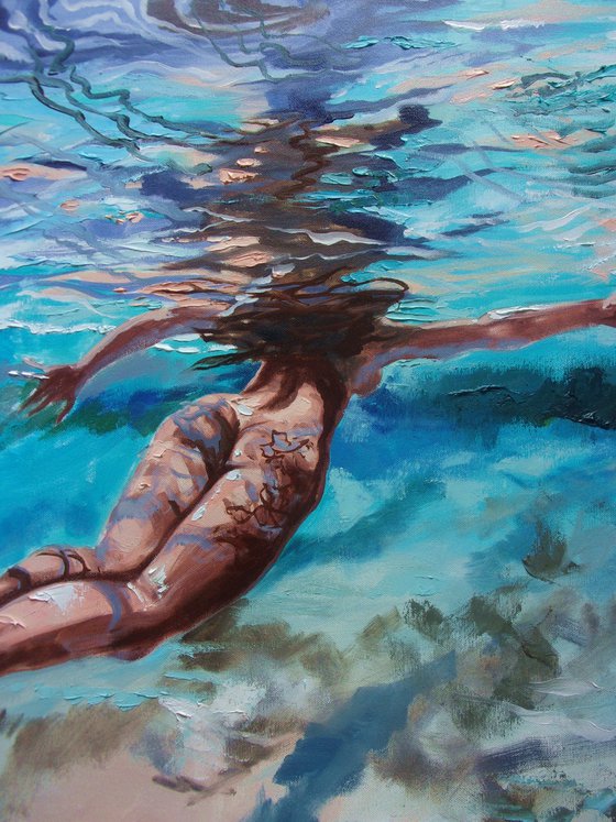 " UNDERWATER GIRL SWIMMING  "