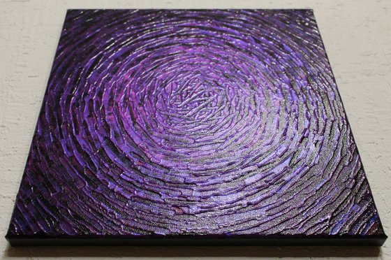 Purple concentric shine