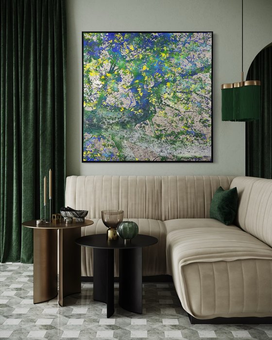 Yellow, green, blue & silver Chestnut.