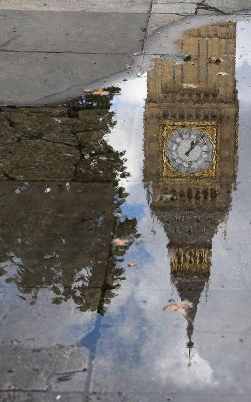 Big Ben Reflection (Med) by Paula Smith