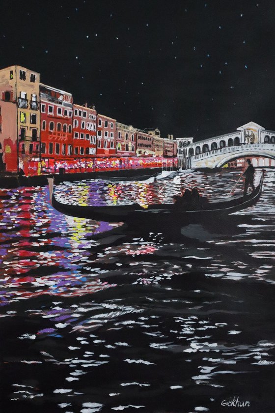 Night tour near Rialto bridge in Venice