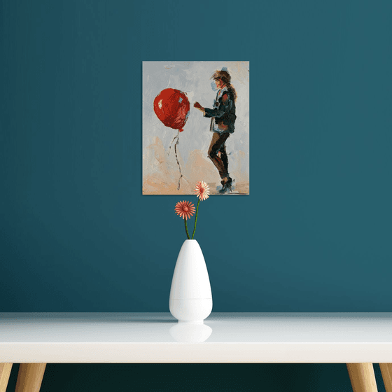 Woman, red air balloon.