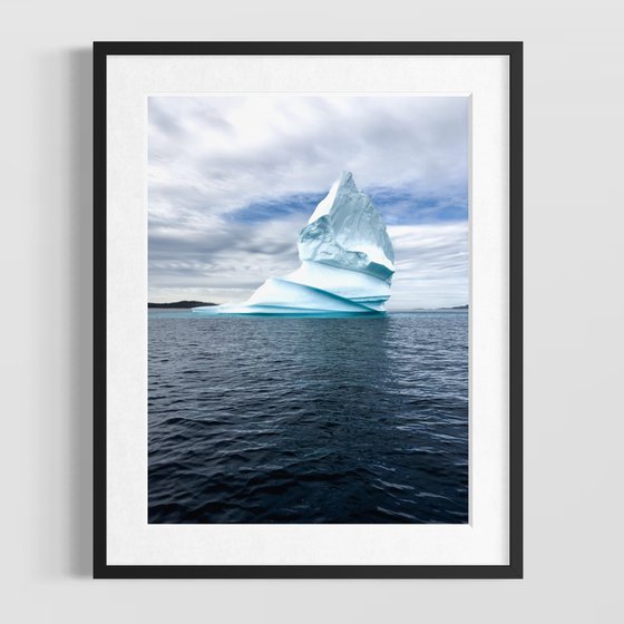 BLUE SEA AND BIG ICEBERG