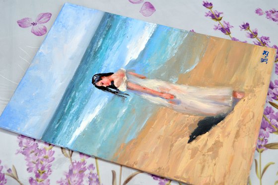 In solitude by the sea