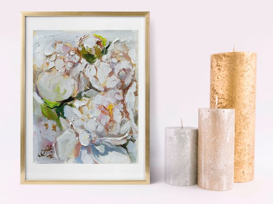 Miniature Oil Painting of Exquisite White Peonies with Textured Brushstrokes