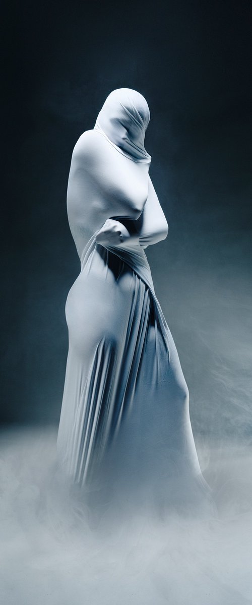 Drapé V by Cédric Brion