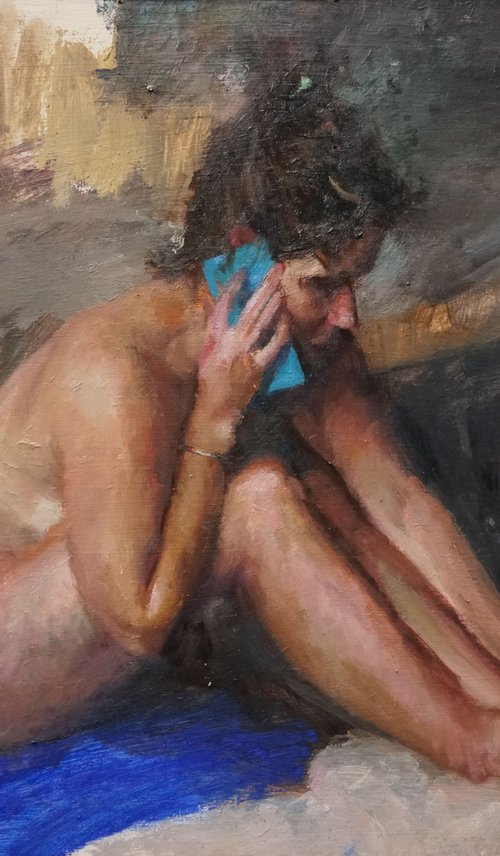 woman calling by Manuel Leonardi