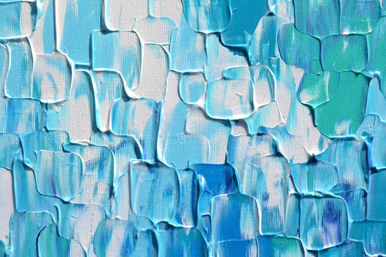 Relief Blue 25