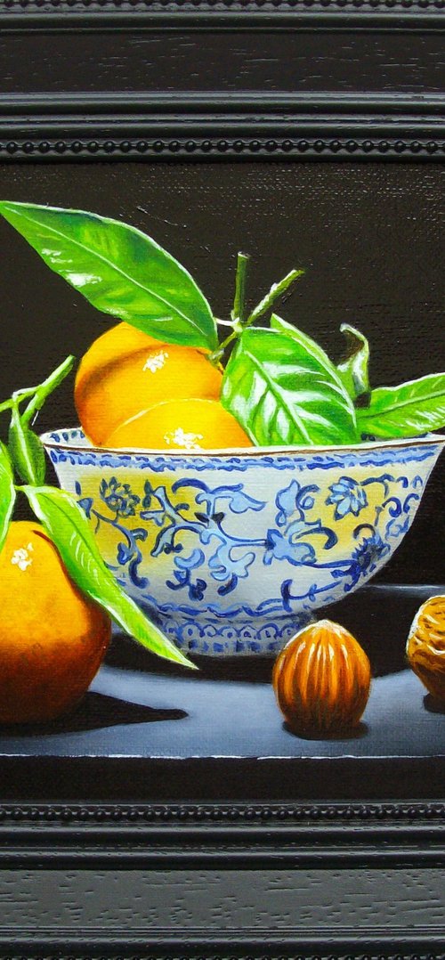 Clementines with Chinese cup by Jean-Pierre Walter