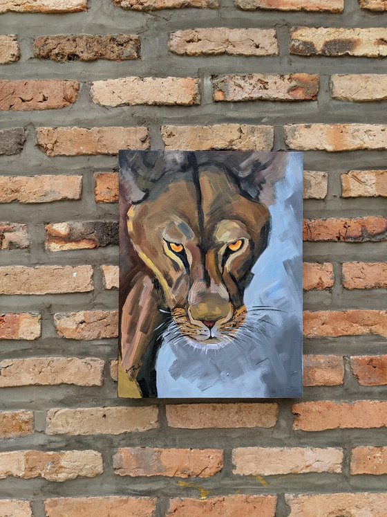 QUEEN OF THE BEASTS