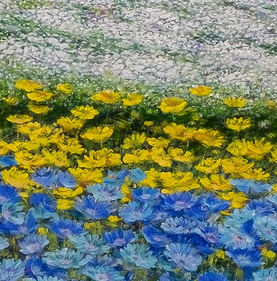Endless Bloom: Floral Symphony