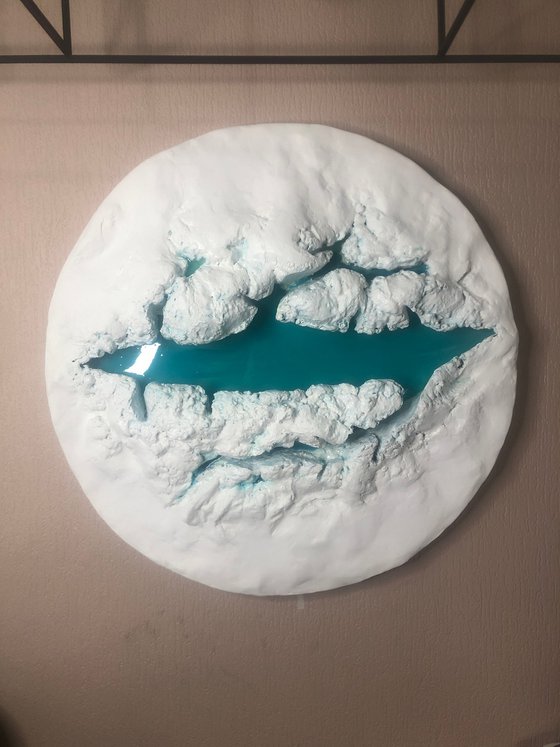 Form.(Minimalist Relief)