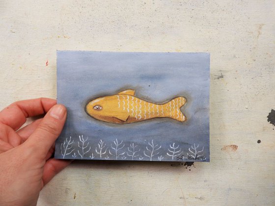 The freaky fish in ocher