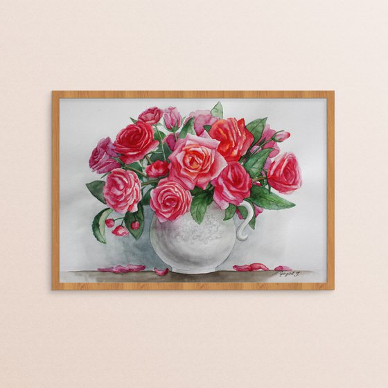 Garden roses in vase