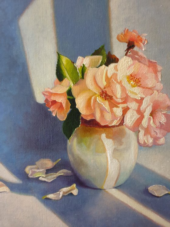 "Garden roses in the rays of the evening sun."  rose flower  liGHt original painting  GIFT (2021)