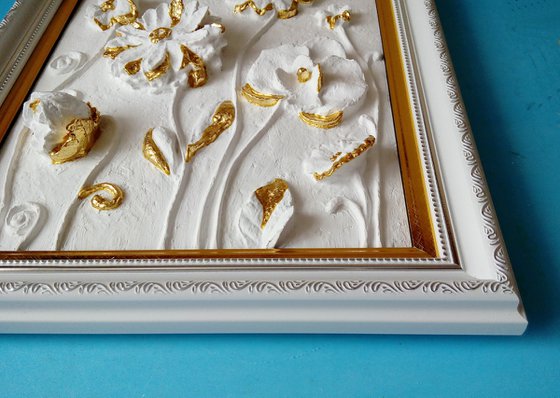 sculptural wall art "Flowers and Gold"