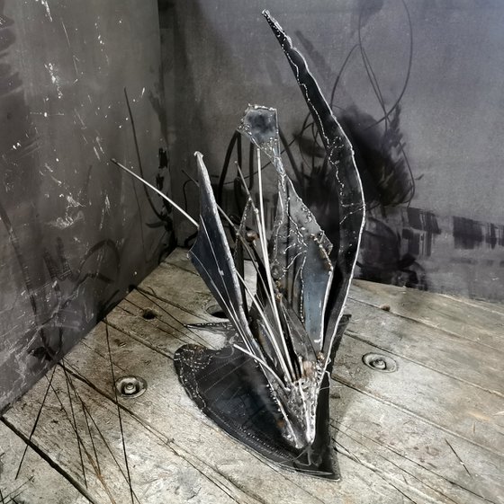 Unique welded iron sculpture beautiful space effects unique style by Romanian master O KLOSKA