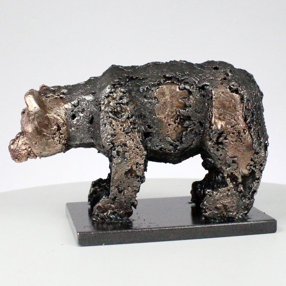 Bear 110-21 - Metal animal sculpture - bronze and steel lace