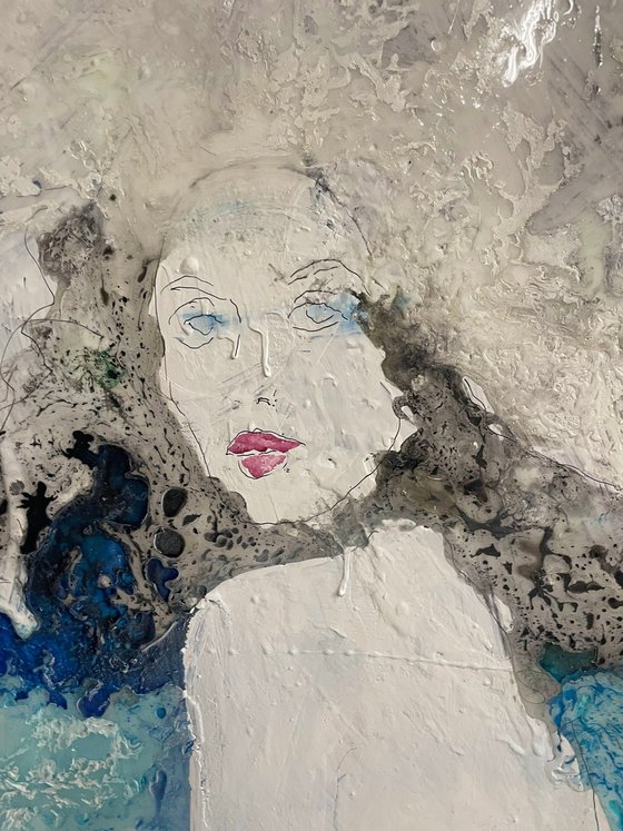 DONNA NUVOLA