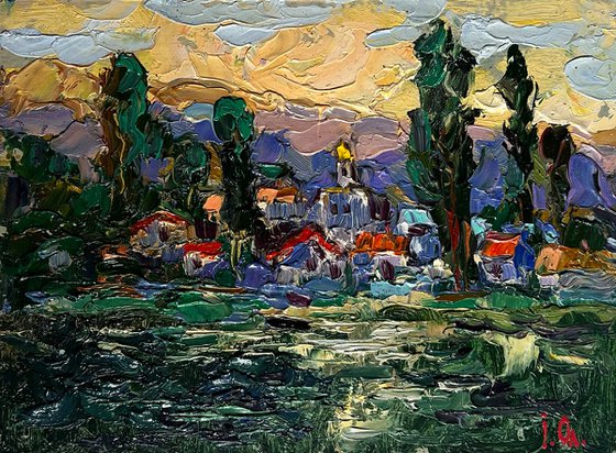 City along the river