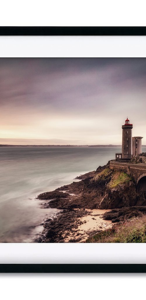 Petit Minou by Karim Carella