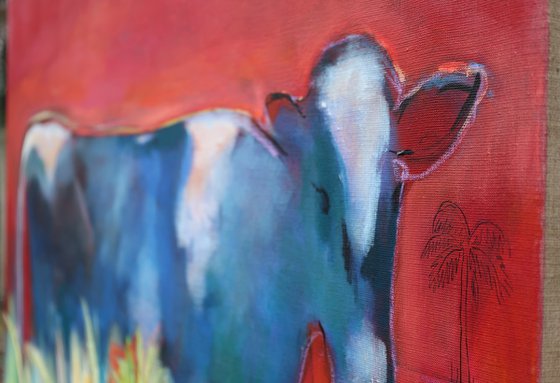 Cow with pineapple