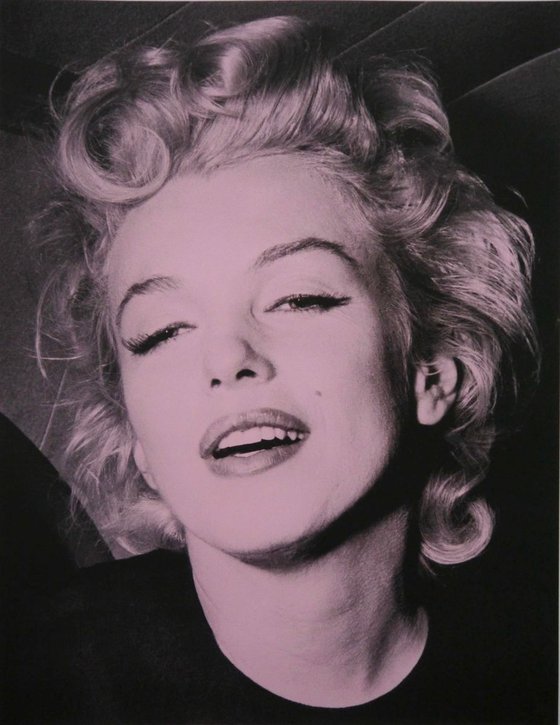 Marilyn Monroe-Pink