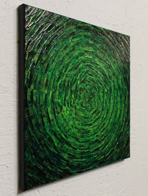 Bright green concentric shine