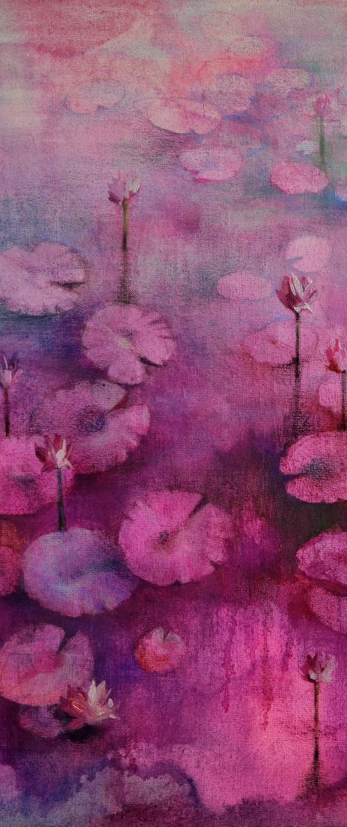 Lily pond. Depth by Zhanna Kondratenko