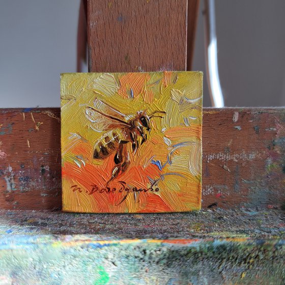 Bee painting