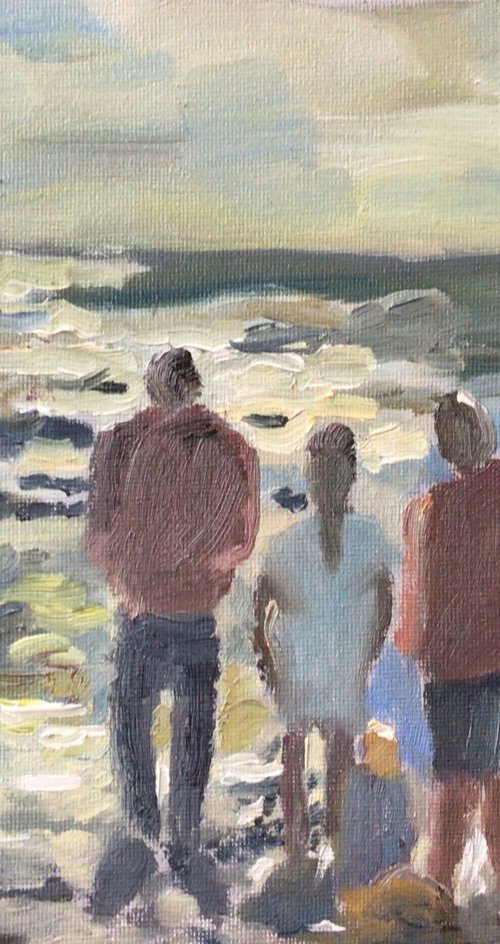 Family at the seaside by Julian Lovegrove Art