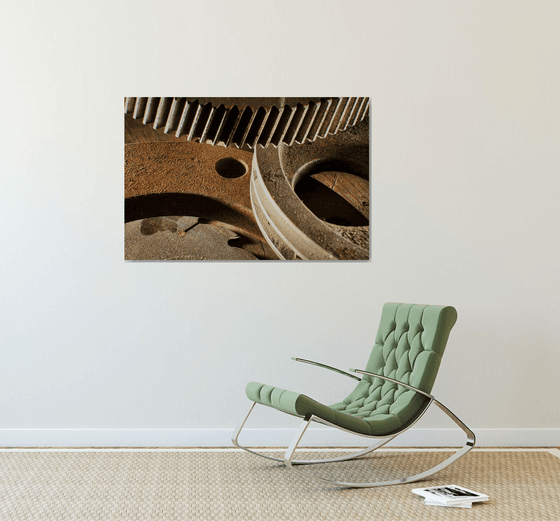 Old Gear Steel VI on Dibond with Plexiglass