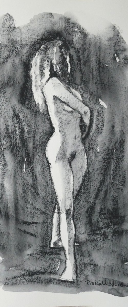 Standing female nude by Rory O’Neill