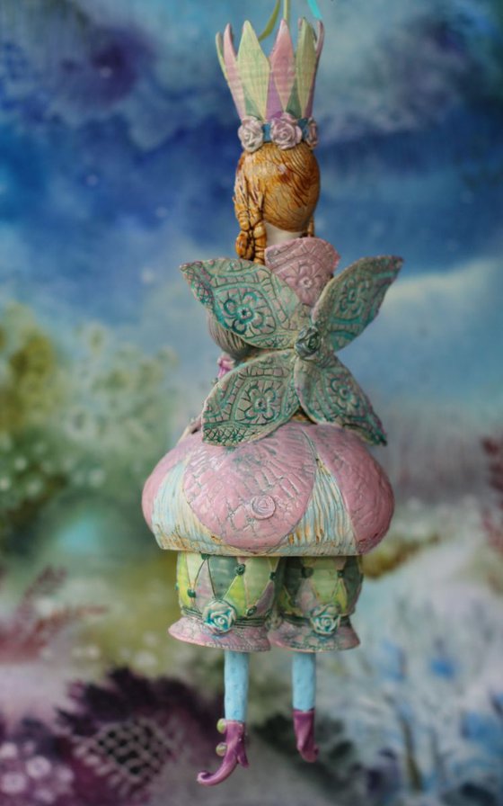 Titania, from Midsummer Night's Dream. Ceramic illustration project by Elya Yalonetski