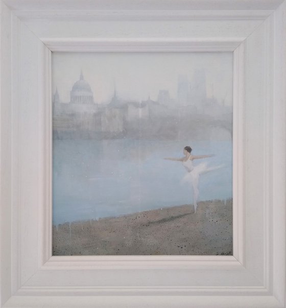 Ballerina on the Thames