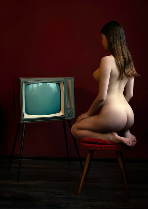 Red room & TV by Lida Khaikara