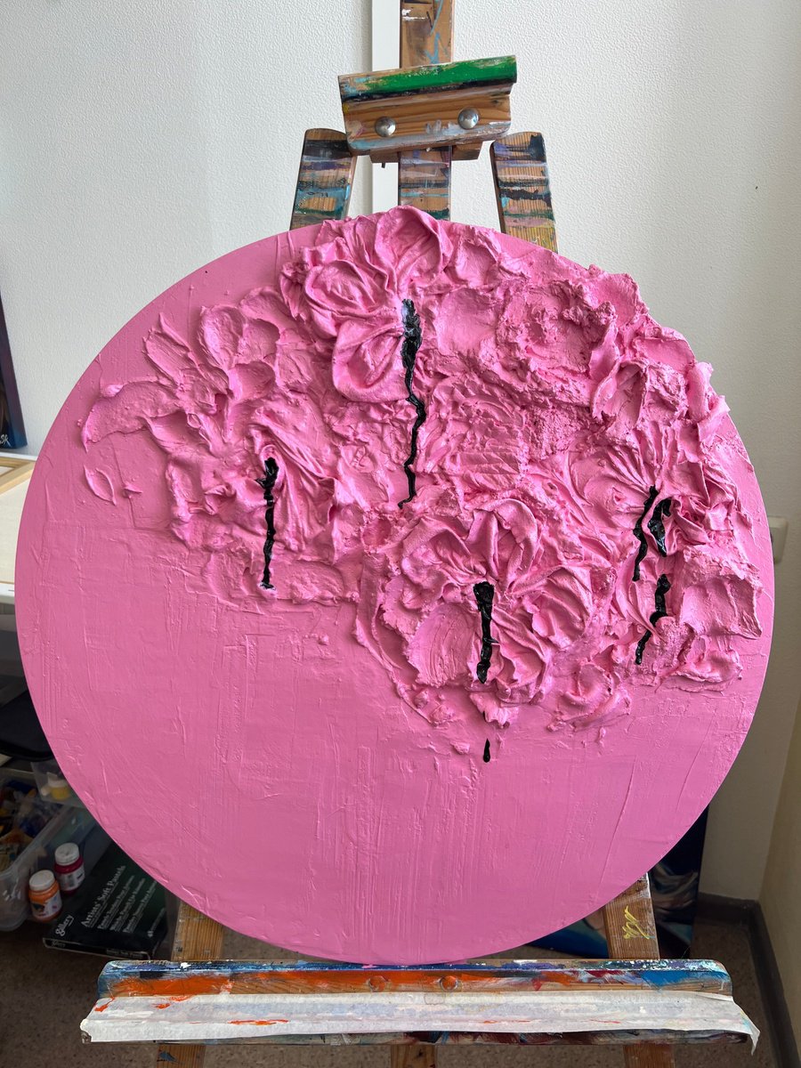 Pink and black circle relief by Sasha Robinson