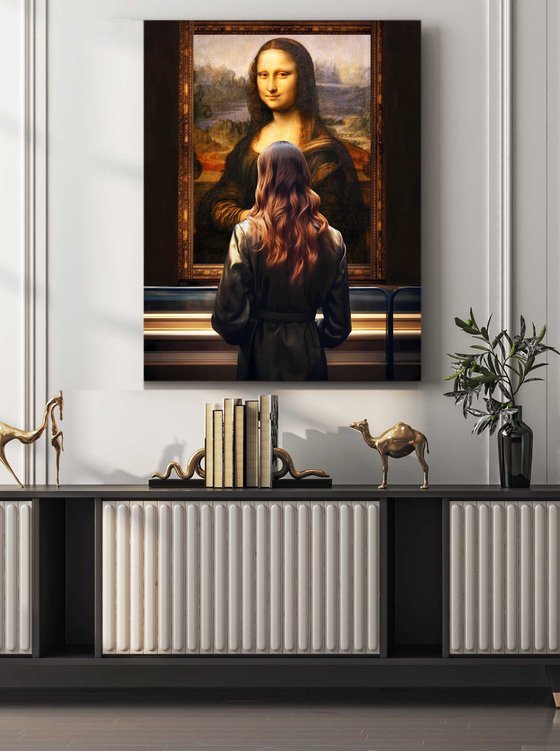 Woman in museum with Mona Lisa Leonardo da Vinci - faceless portrait woman art, Gift