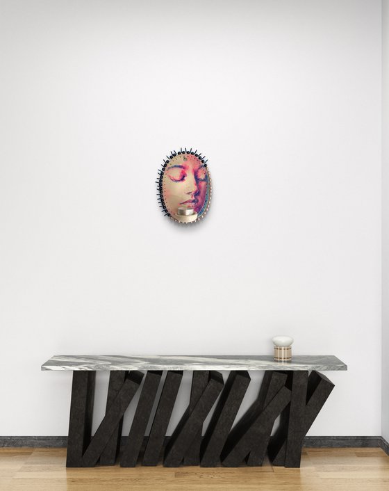 Powerful figurative portrait
