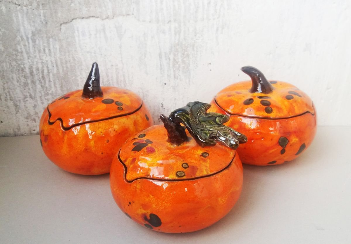 Ceramic | Set of pumpkins by Monika Jonukait?